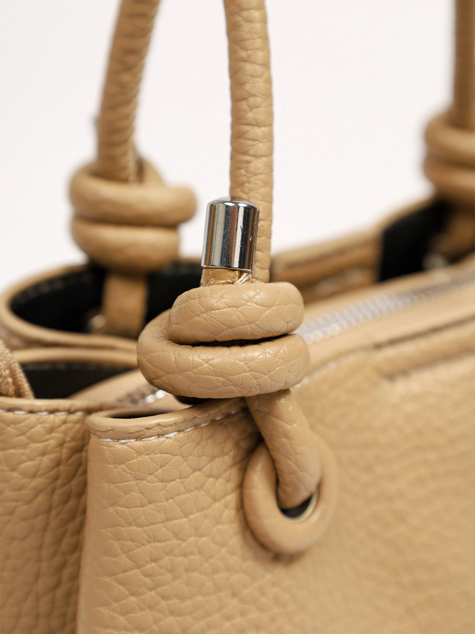 Сумка-тоут с округлыми ручками в ассортименте